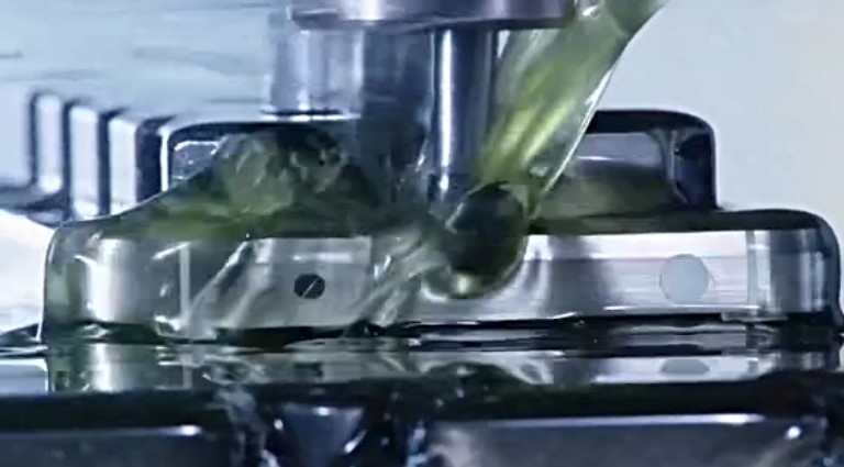 小米4、魅族MX4手機(jī)外殼加工用的是什么切削液？